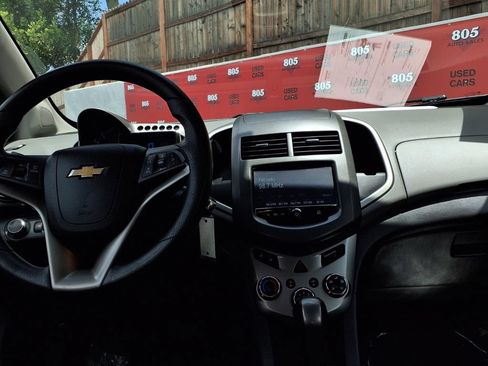 Used 2016 Chevrolet Sonic LT FWD image 18