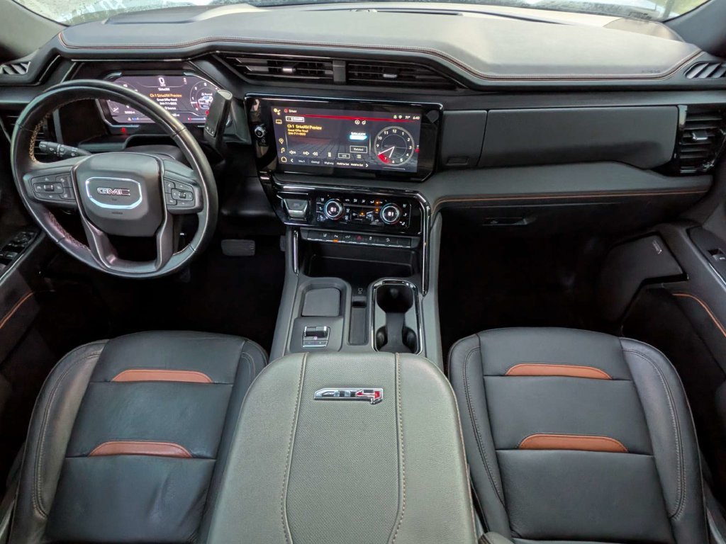 Used 2024 GMC Sierra 2500 AT4 AWD/4WD image 15