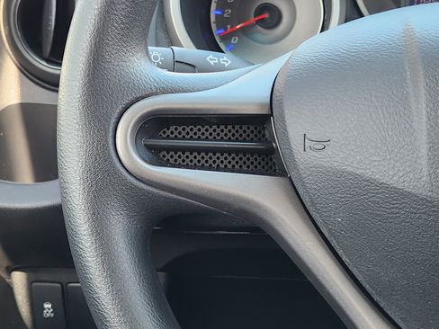 Used 2011 Honda Fit image 28