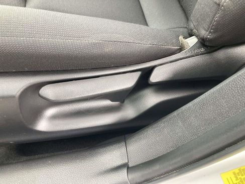 Used 2024 Toyota Corolla LE image 20