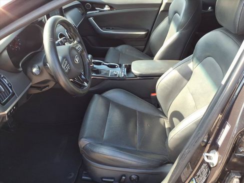 Used 2019 Kia Stinger RWD image 11