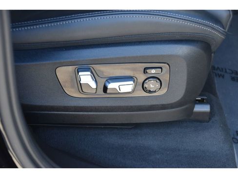 Used 2021 BMW X5 xDrive40i w/ Premium Package image 31