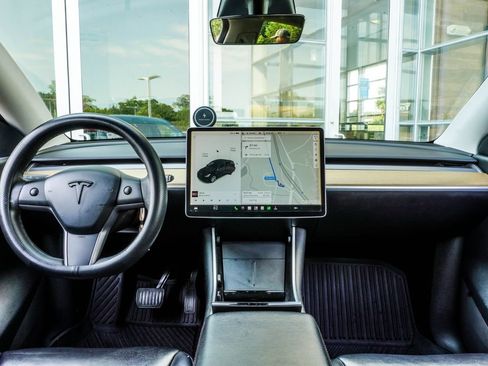 Used 2020 Tesla Model Y Long Range AWD/4WD image 5