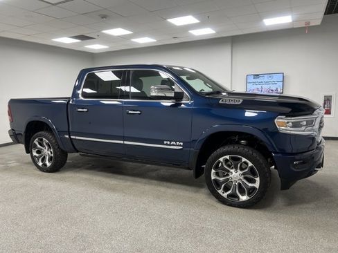 Used 2022 RAM 1500 Limited w/ Body-Colour Bumper Group image 14