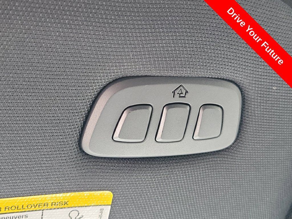 Used 2026 Ford F150 Raptor AWD/4WD image 18