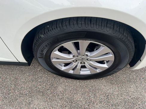 Used 2014 Honda Odyssey EX image 16