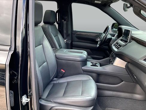 Used 2021 Chevrolet Tahoe Z71 w/ Z71 Signature Package AWD/4WD image 9
