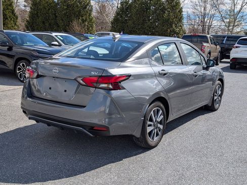 Used 2024 Nissan Versa SV w/ Trunk Package image 5