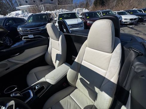 Used 2011 BMW Z4 sDrive35i RWD image 14