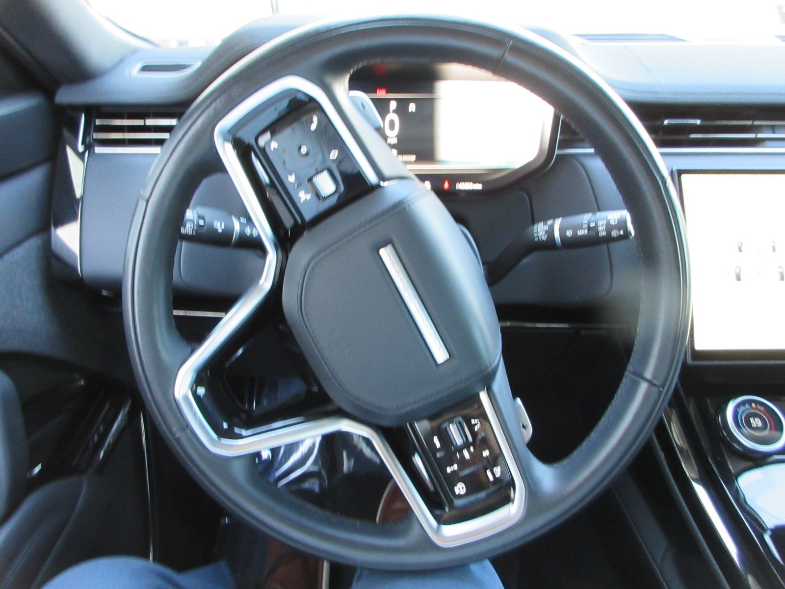 Used 2023 Land Rover Range Rover Sport SE AWD/4WD image 36