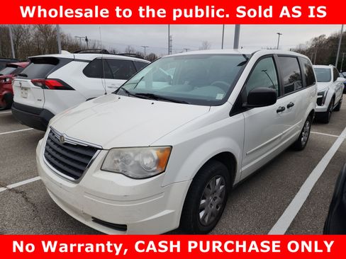 Used 2008 Chrysler Town & Country LX w/ Entertainment Group #1 image 4