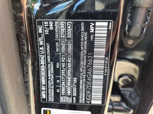 Used 2016 Mercedes-Benz GL 550 4MATIC image 27