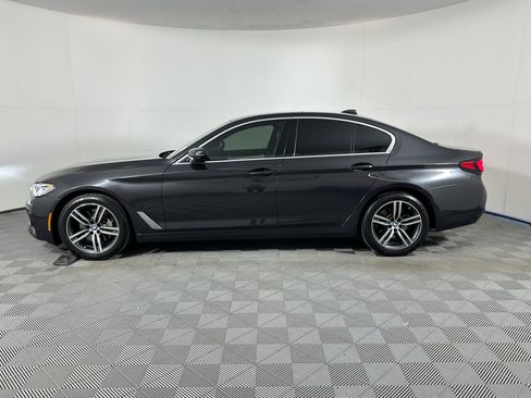 Used 2022 BMW 530i w/ Executive Package image 2