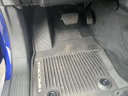 Used 2025 Toyota Tacoma SR5 RWD image 17