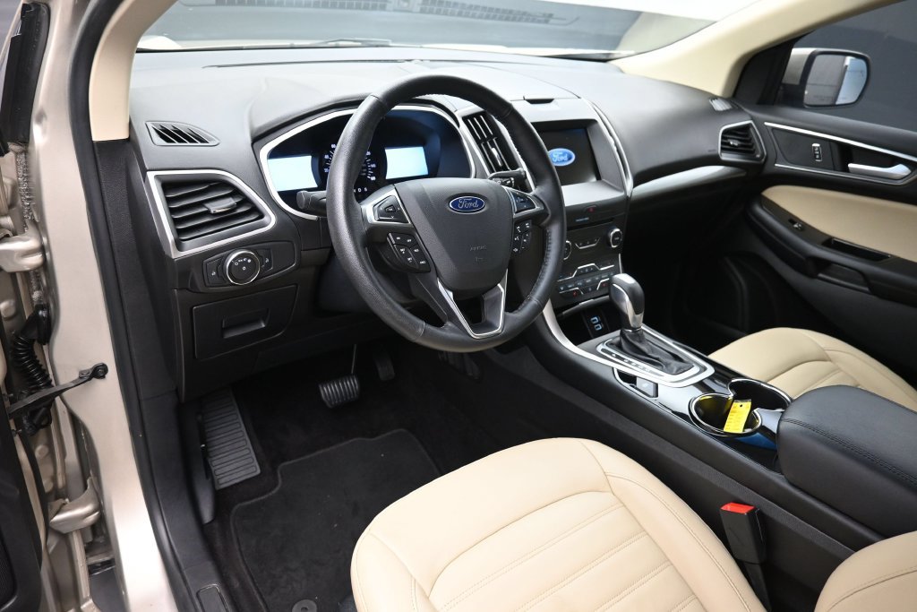 Used 2017 Ford Edge SEL w/ Equipment Group 201A FWD image 13