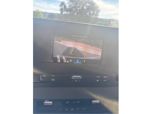 Used 2024 Mercedes-Benz Sprinter 2500 w/ Acoustic Package image 13