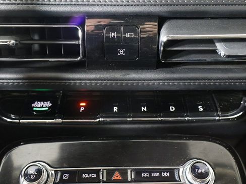 Used 2022 Lincoln Nautilus Reserve image 47