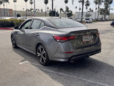 Certified 2022 Nissan Sentra SR w/ SR Premium Package image 6