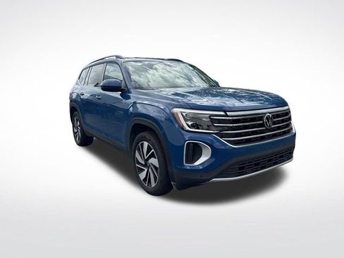 Used 2026 Volkswagen Atlas SE FWD image 2