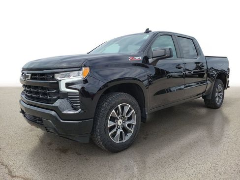 Used 2023 Chevrolet Silverado 1500 RST image 2