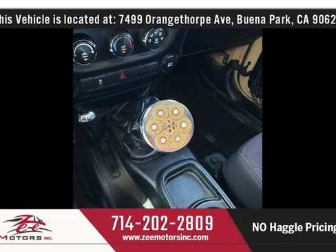 Used 2013 Jeep Wrangler Unlimited Sport AWD/4WD image 29