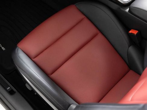 Used 2024 Porsche 911 Targa 4S image 34