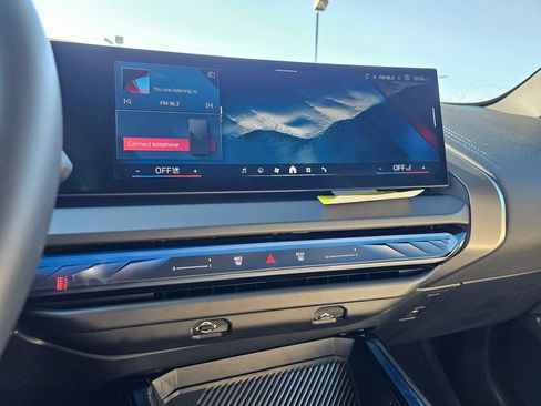 Certified 2025 BMW X3 M50 w/ Premium Package image 19