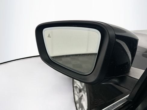 Used 2025 BMW 330i Sedan RWD image 16