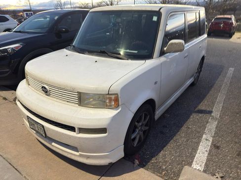 Used 2006 Scion xB image 1