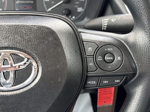 Used 2025 Toyota Corolla LE FWD image 20