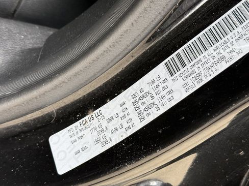 Used 2019 RAM 1500 Laramie image 12