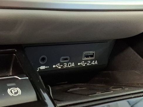 Certified 2025 Subaru Legacy Limited AWD/4WD image 26