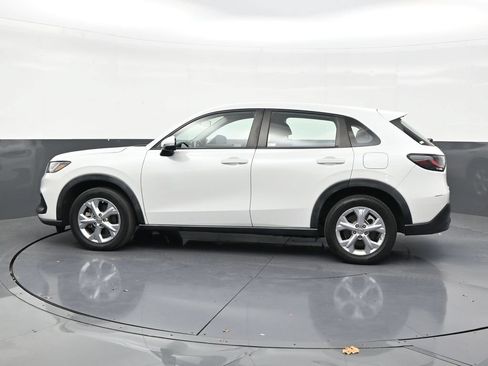 Used 2023 Honda HR-V LX image 2