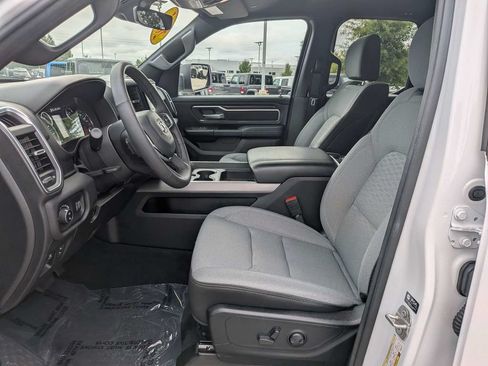 Used 2025 RAM 1500 Big Horn AWD/4WD image 19