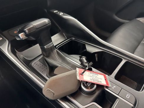 Certified 2024 Kia Sorento S image 31