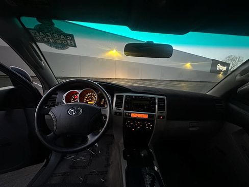 Used 2003 Toyota 4Runner SR5 image 14