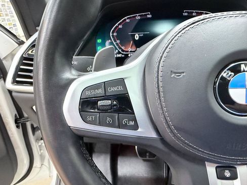 Used 2022 BMW X5 xDrive40i w/ M Sport Package AWD/4WD image 17
