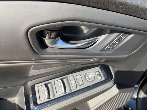 Used 2024 Honda Accord Touring image 11