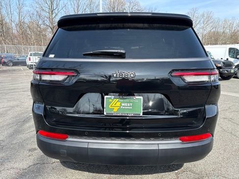 New 2026 Jeep Grand Cherokee L Limited w/ Limited Altitude Package AWD/4WD image 10