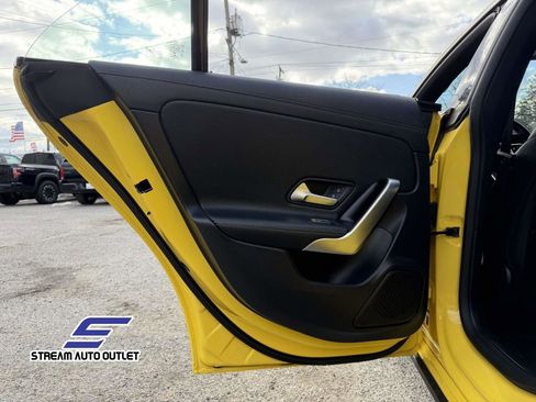 Used 2020 Mercedes-Benz CLA 250 image 27