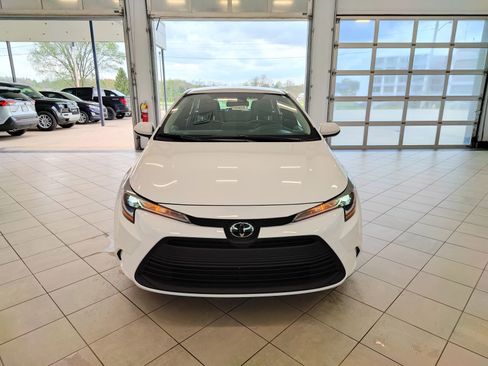 New 2026 Toyota Corolla LE w/ LE Premium Package FWD image 8