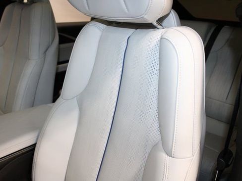 New 2026 Cadillac Lyriq Luxury image 6