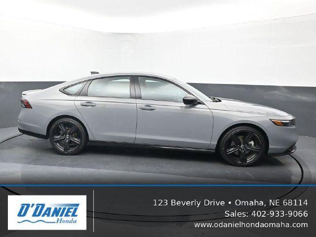 Used 2024 Honda Accord Sport image 7