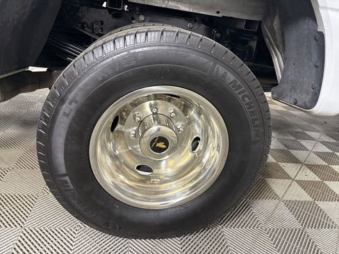 Used 2024 Ford F350 XL image 28