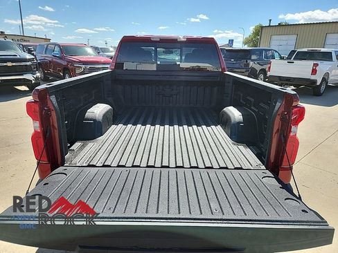 New 2026 Chevrolet Silverado 1500 RST w/ Dark Appearance Package image 13