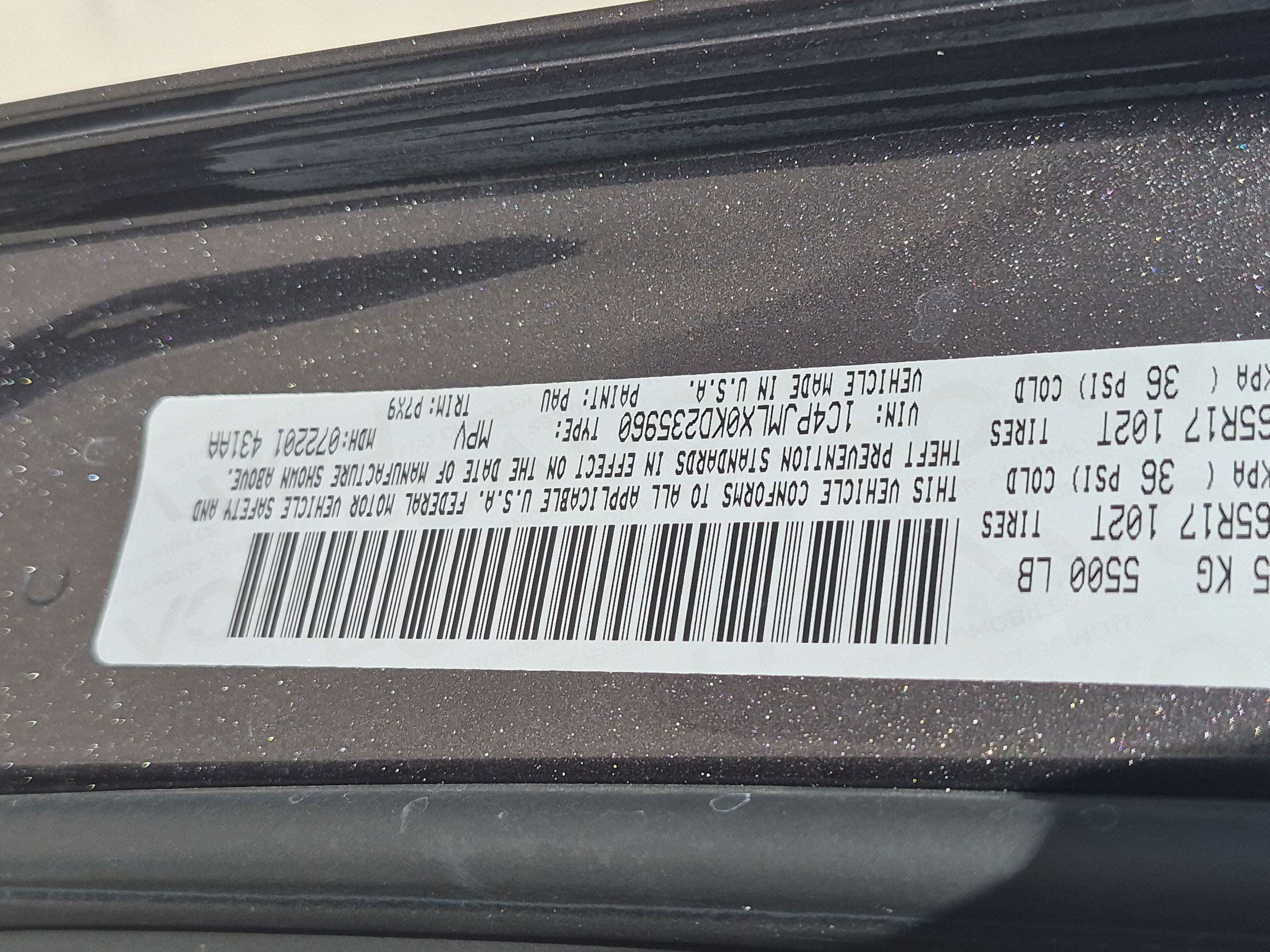 Used 2019 Jeep Cherokee Latitude Plus w/ Comfort/Convenience Group AWD/4WD image 32
