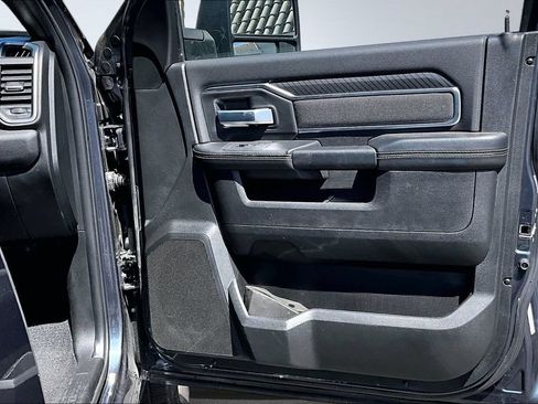 Certified 2025 RAM 2500 Big Horn AWD/4WD image 15
