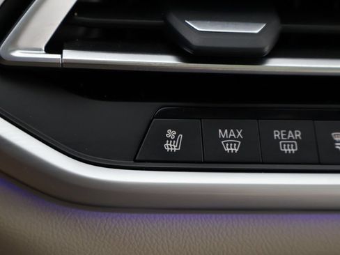 Used 2022 BMW X5 M50i AWD/4WD image 62