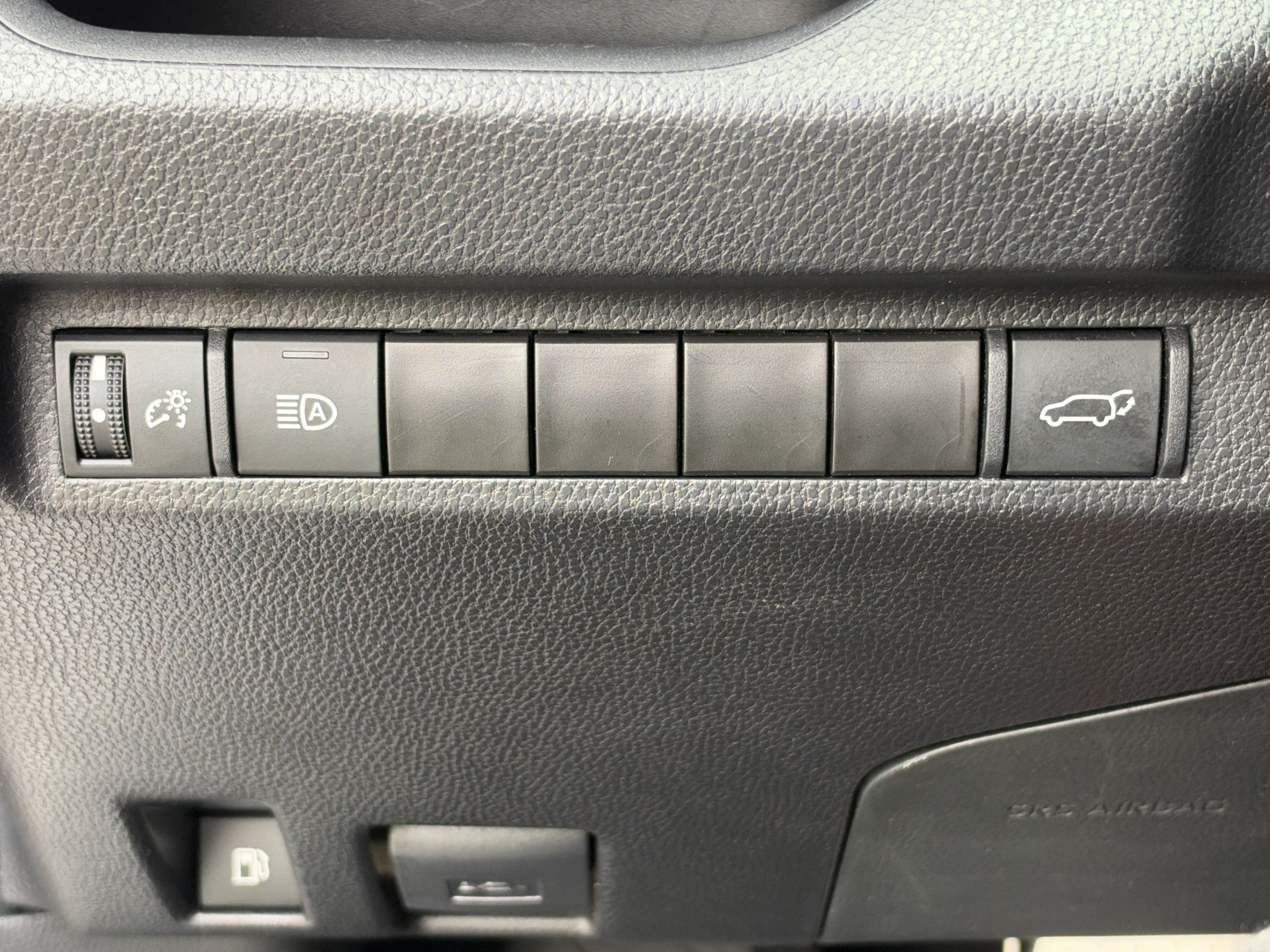 Used 2024 Toyota RAV4 XLE w/ Convenience Package AWD/4WD image 40