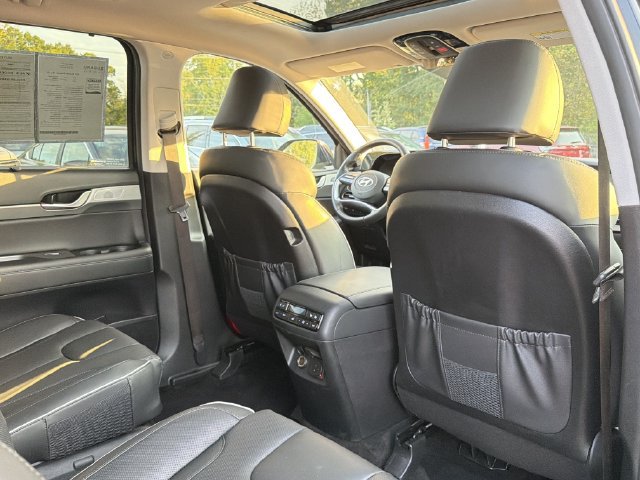 Used 2024 Hyundai Palisade SEL w/ Premium Package AWD/4WD image 19